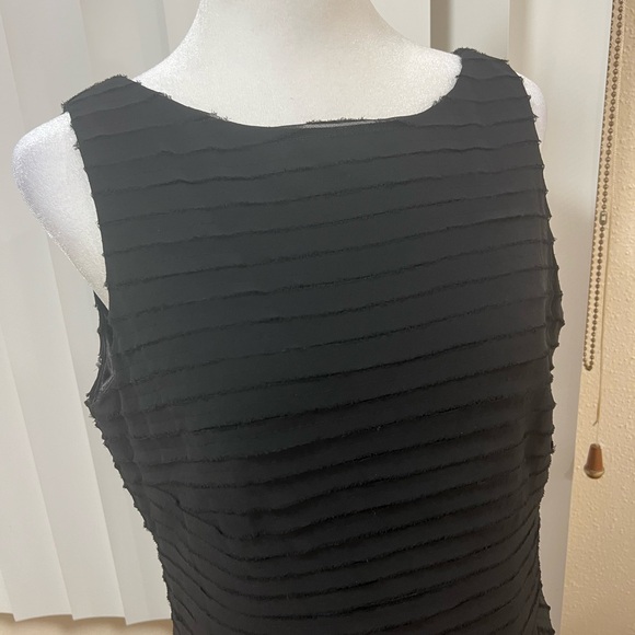 ANN TAYLOR BLACK DRESS SIZE 8 . Used no flaws - Picture 2 of 15